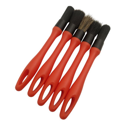 Multi Functional and Versatile Bristle Car Brush Set Featured Image