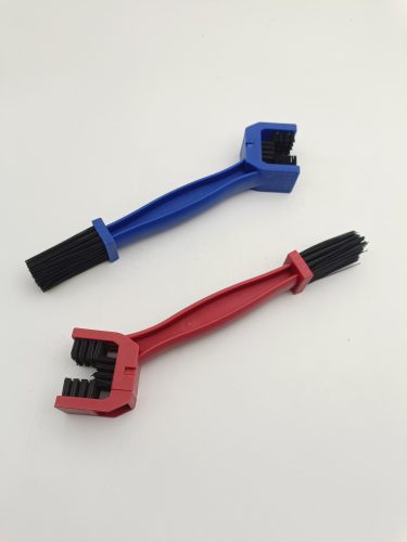 Motorcycle and Bike Chain Cleaning Brush Feature Image